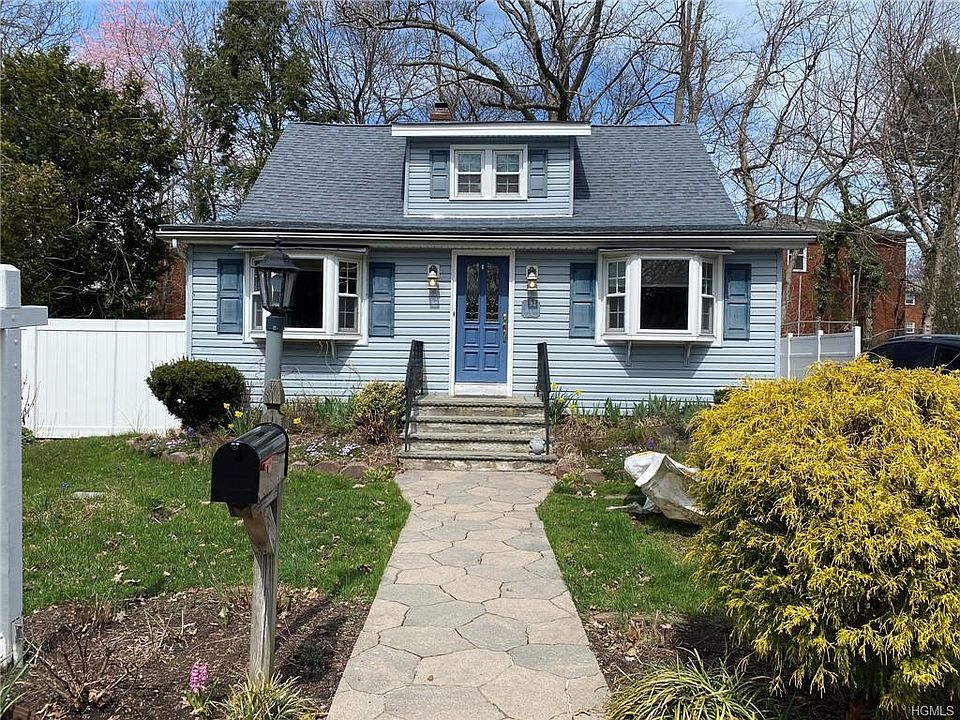 1st image of 20 Cooper Dr
