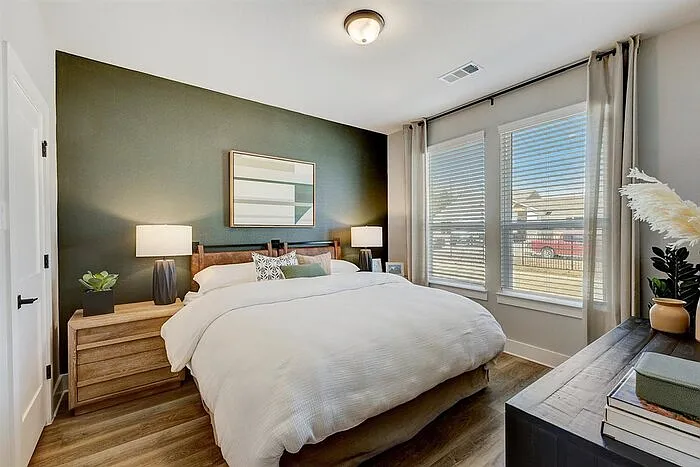3 bed, 2.0 bath, 1148 sqft, $2,150 — Photo 3
