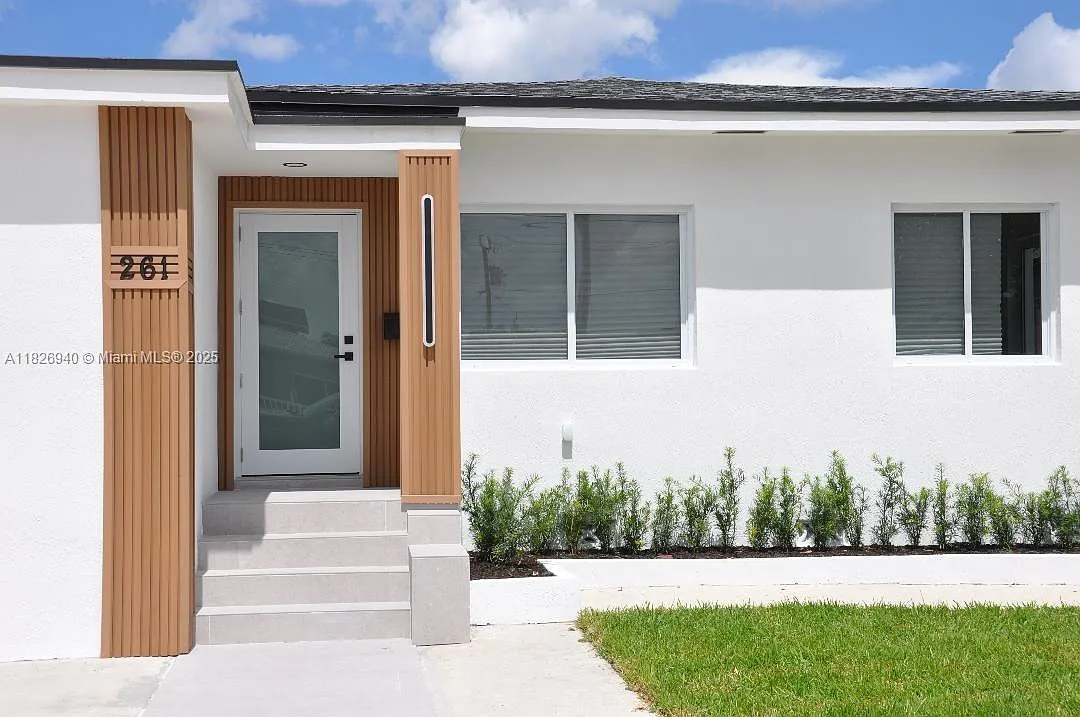 2 bed, $2,800 — Photo 3