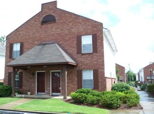 2012 Dundee St, Oxford, MS 38655