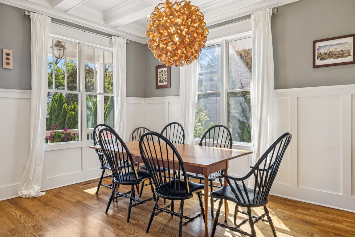 next background image