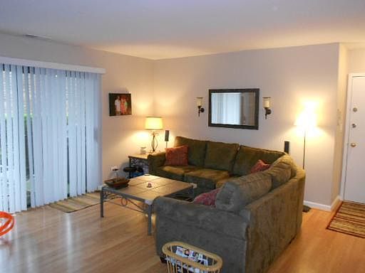 4th image of 711 Tipperary Ct APT 1B