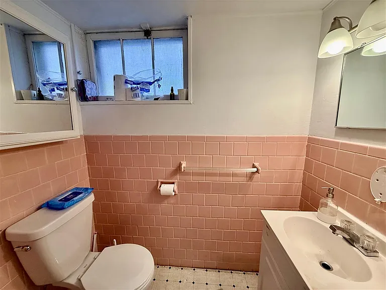 25 Verdun St #1 — Photo 20