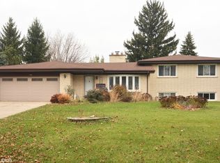 644 E Diane Dr, Palatine, IL 60074