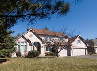 8950 Inverness Rd, Woodbury, MN 55125