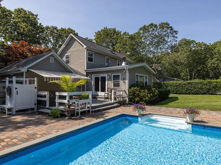 9 Tramposh Ln — Photo 17