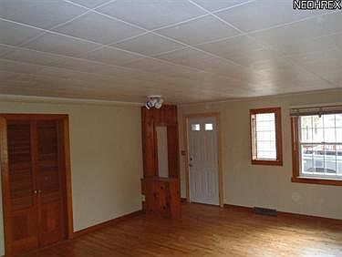 4th image of 3862 W 226th St