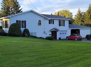 7 Ridgeway St, Houlton, ME 04730