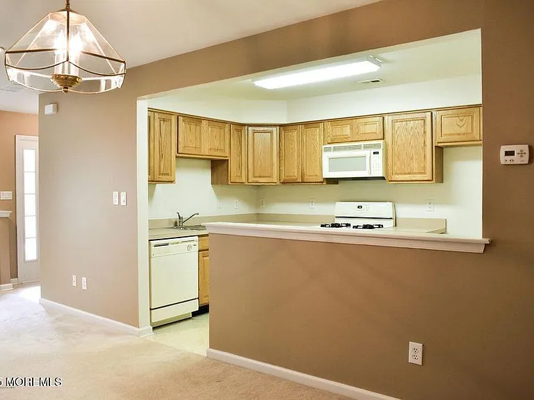 311 Brookfield Dr — Photo 6
