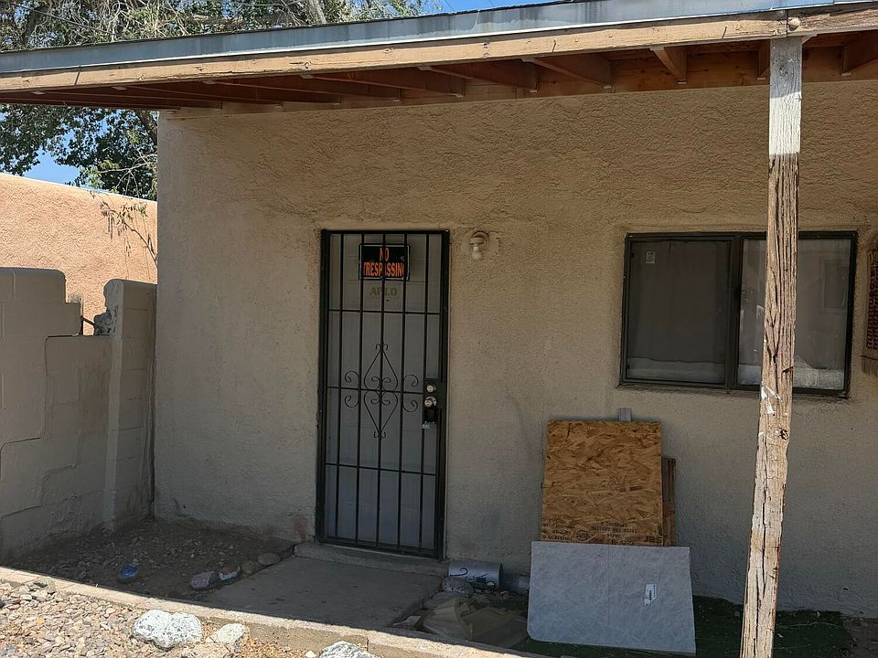 1st image of 211 Texas St NE
