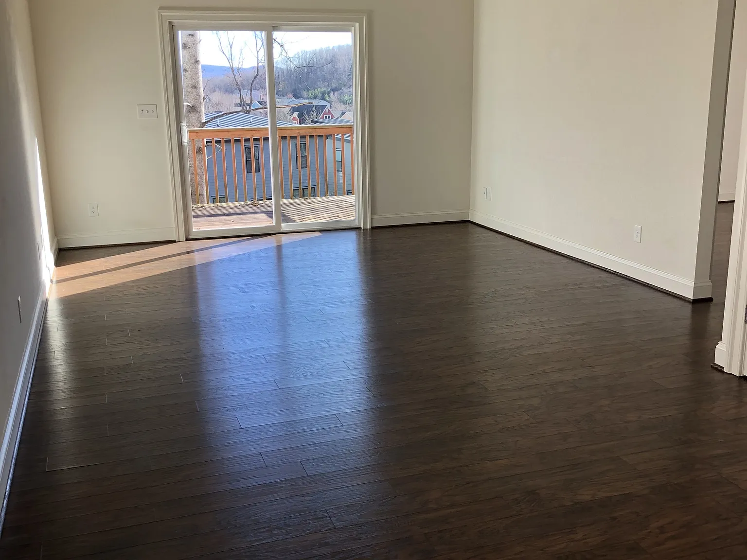206 Stribling Avenue - B — Photo 4