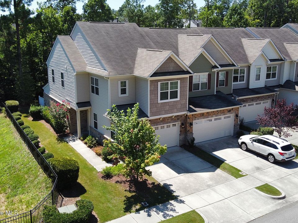 1st image of 311 Scotlow Way