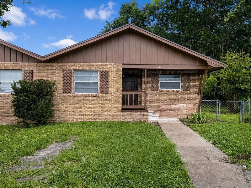 1st image of 1029 Jacks St