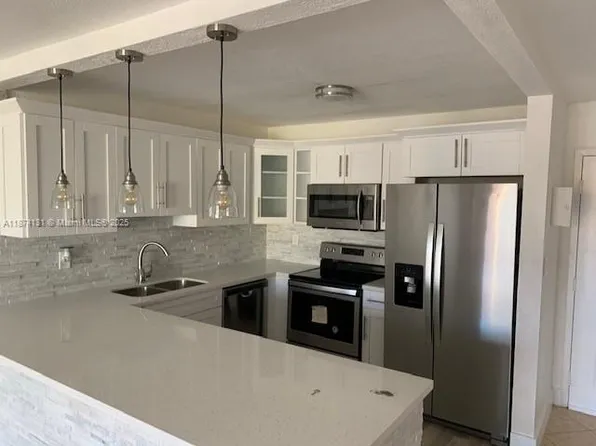 6990 NW 186th St APT 4-409, Hialeah, FL 33015