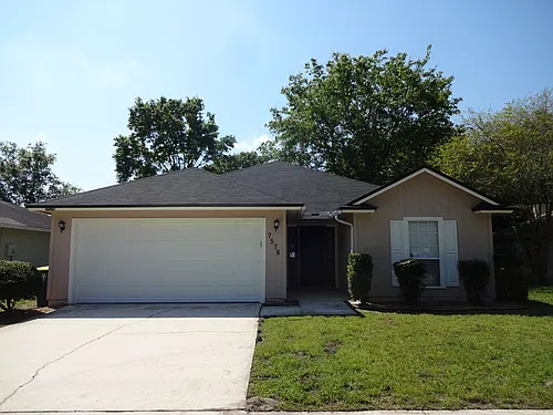 7578 N Fawn Lake Dr Photo 1