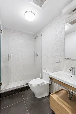 Bathroom, photo 2