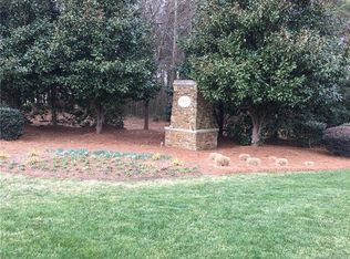 5123 Pelican Point Dr, Denver, NC 28037