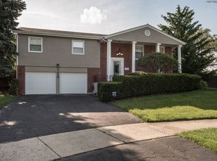 1412 Jill Ct, Homewood, IL 60430