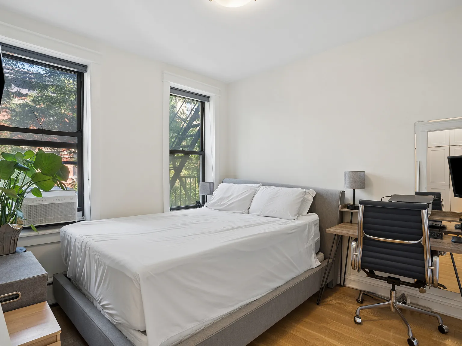342 West 21st Street — Photo 3