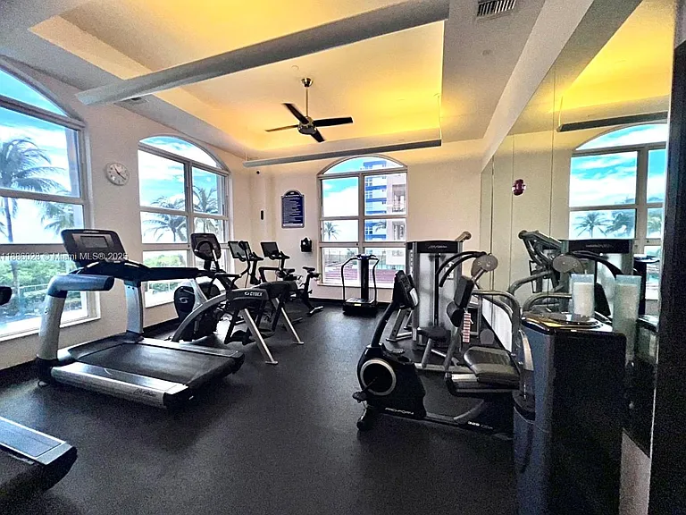 2080 S Ocean Dr #6 — Photo 12