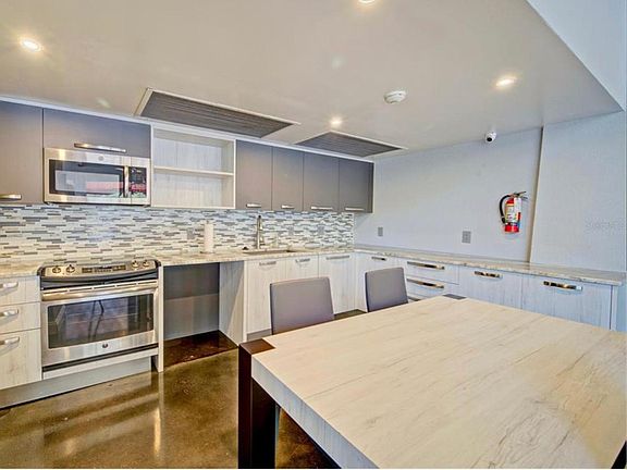 4th image of 2760 Coconut Bay Ln Unit 1M