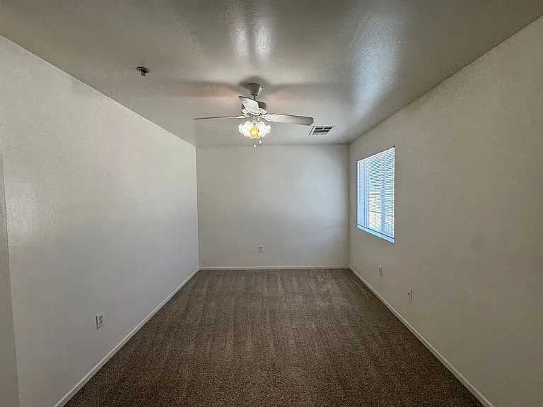 600 Hosking Ave #48 — Photo 7