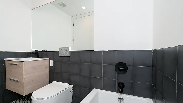 Rented by Nooklyn NYC LLC | media 17