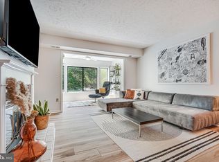 2237 Hunters Run Dr #2237, Reston, VA 20191