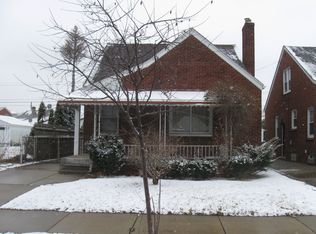 4989 Schlaff St, Dearborn, MI 48126