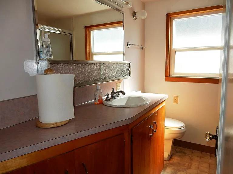 Upstairs bathroom.