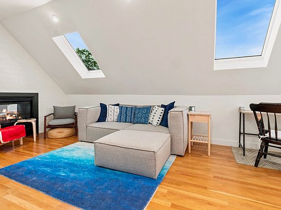 3rd image of 51 New Ocean St #3