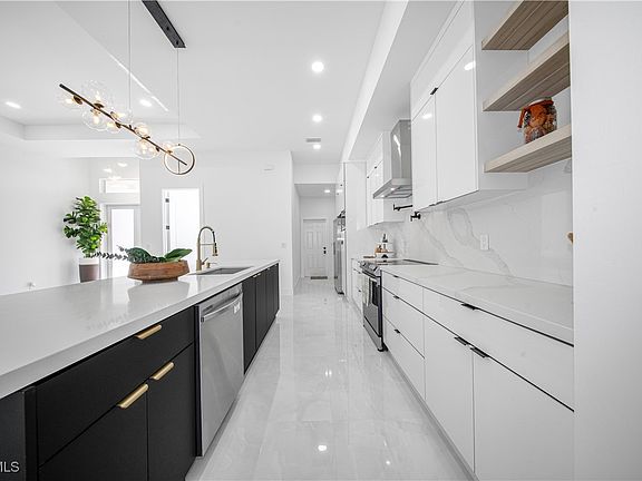 5th image of 2812 31st St W