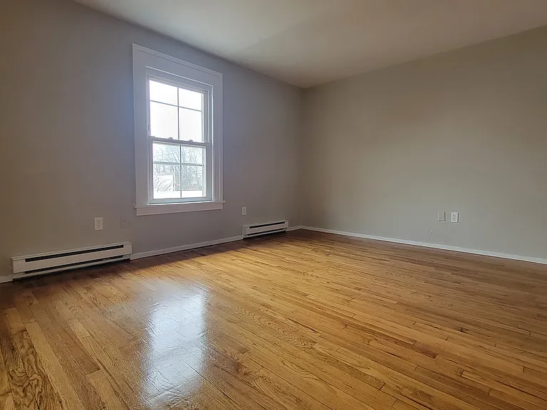 49 Warren St #C3 — Photo 4
