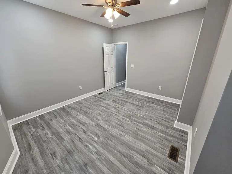 1254 Carroll St — Photo 6