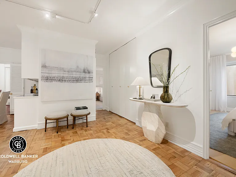 900 Park Ave #5E — Photo 6