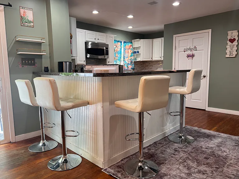 1159 Cherry Valley Rd SE — Photo 6