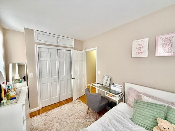 4th image of 2 Thacher St APT 3