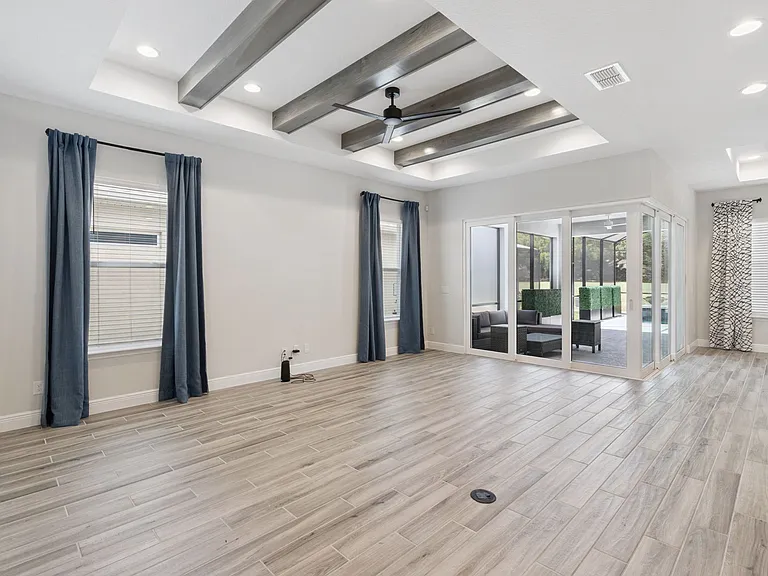 7790 Four Seasons Blvd — Photo 8