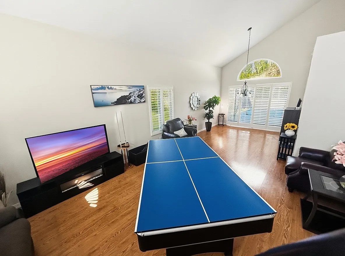 855 Avenue Bernardo - 1 — Photo 2