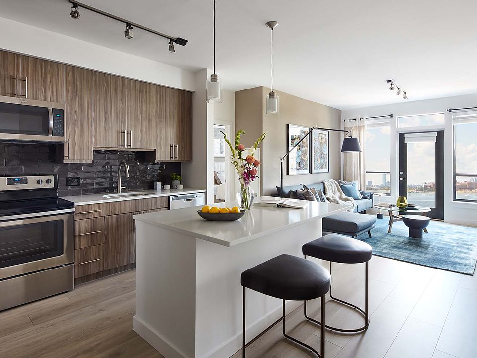 Cook, create, and gather in a kitchen made for everyday moments