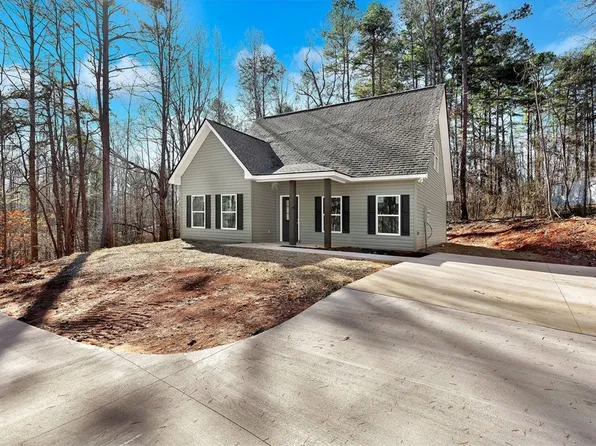 1418 Lake Jemiki Rd, Walhalla, SC 29691