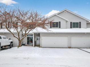 2074 Parkway Ave, Shakopee, MN 55379