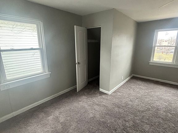 4th image of 3208 N Capitol Ave