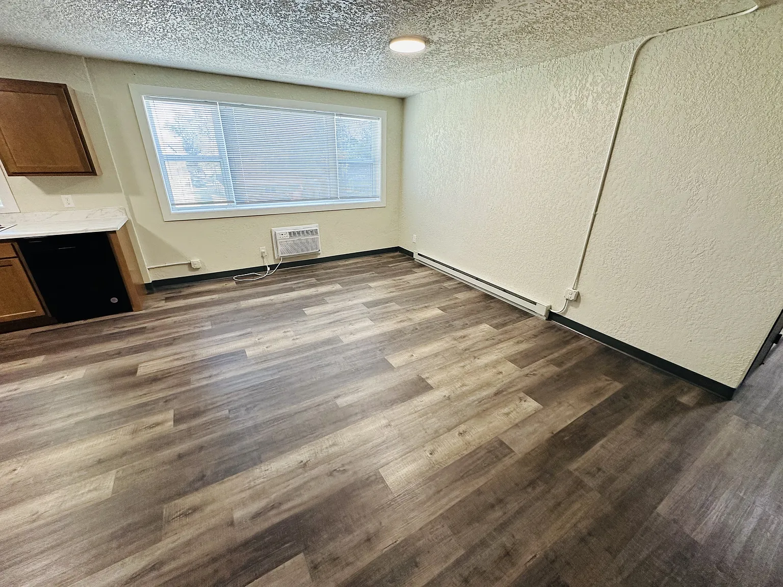 1011 N 2nd St (4J) - 12 Plex - 9 — Photo 3