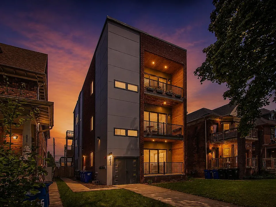 4530 Commonwealth St #1