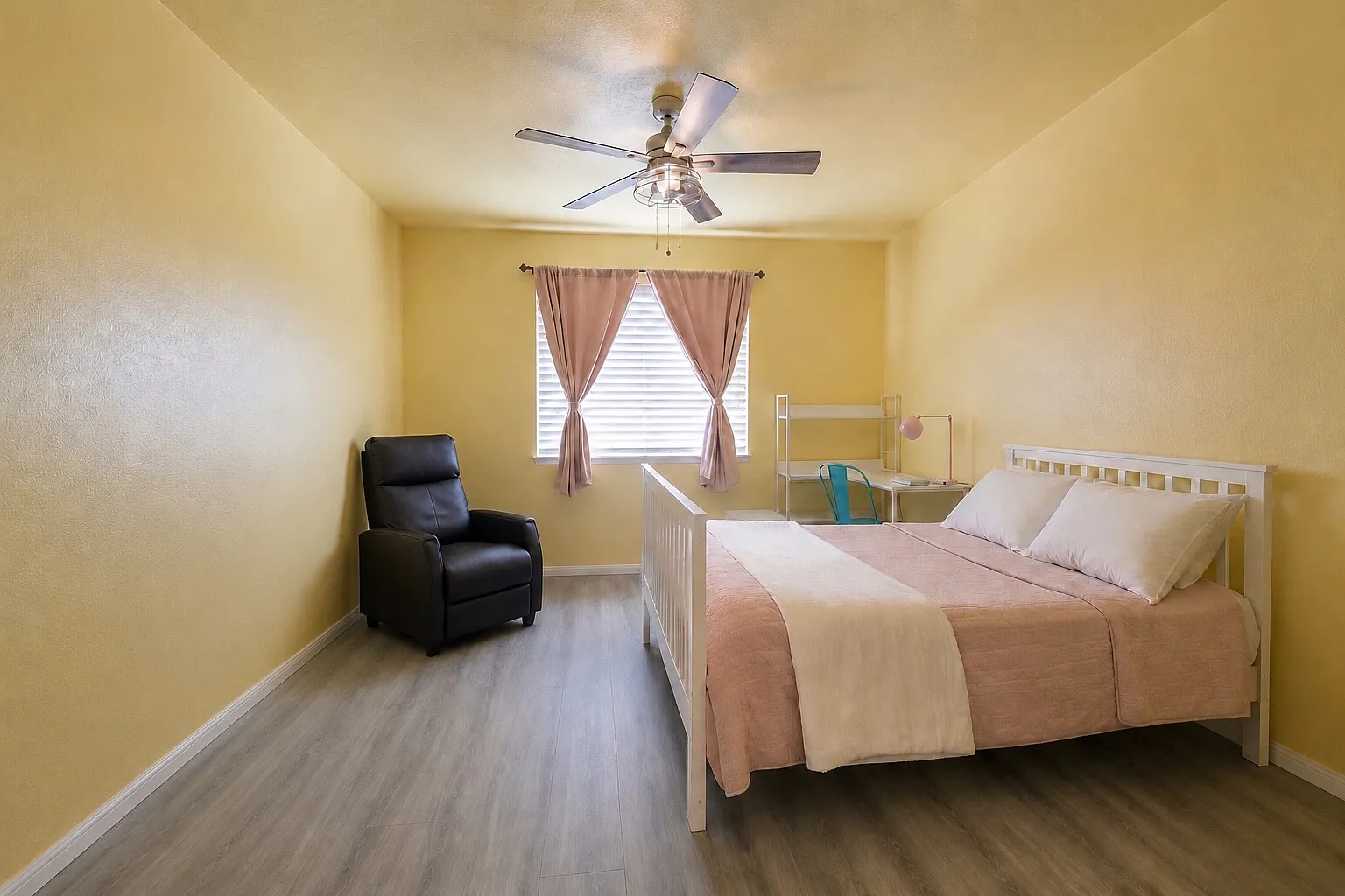 2 bed, $2,300 — Photo 3