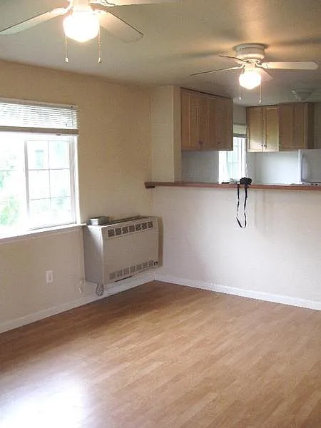 2 bed, 950 sqft, $1,395 — Photo 2