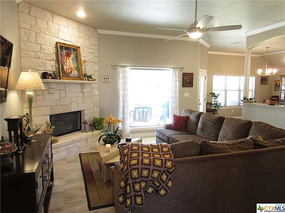 4th image of 2502 Paisley Dr