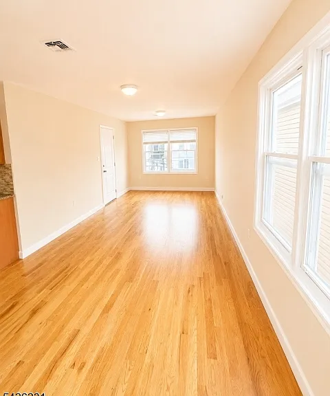 1028 Bond St #2 — Photo 4