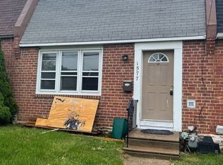 1577 Summit St, Marcus Hook, PA 19061